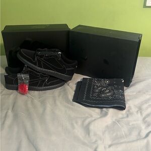 Nike Black and White Men's Sneakers